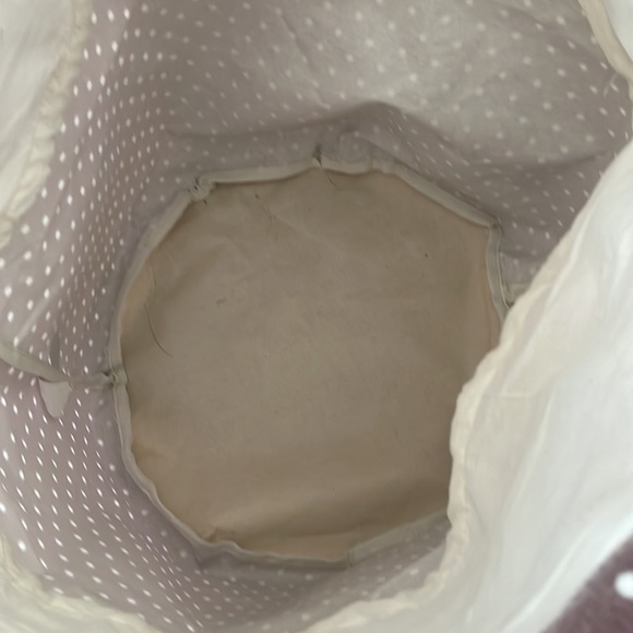 CLOTHES HAMPER - Picture 2 of 2